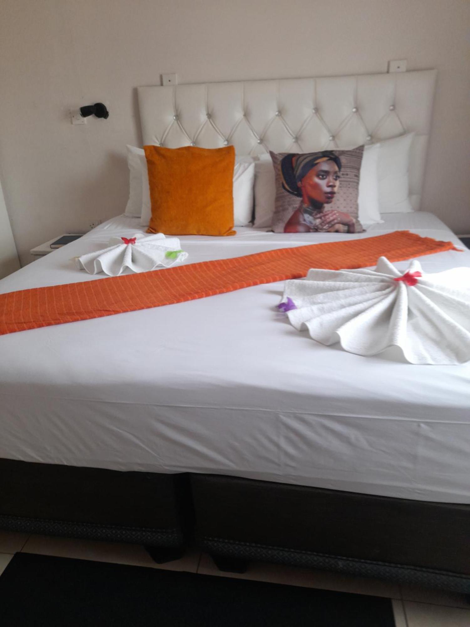 Rest & Digest Bed & Breakfast Serowe Luaran gambar
