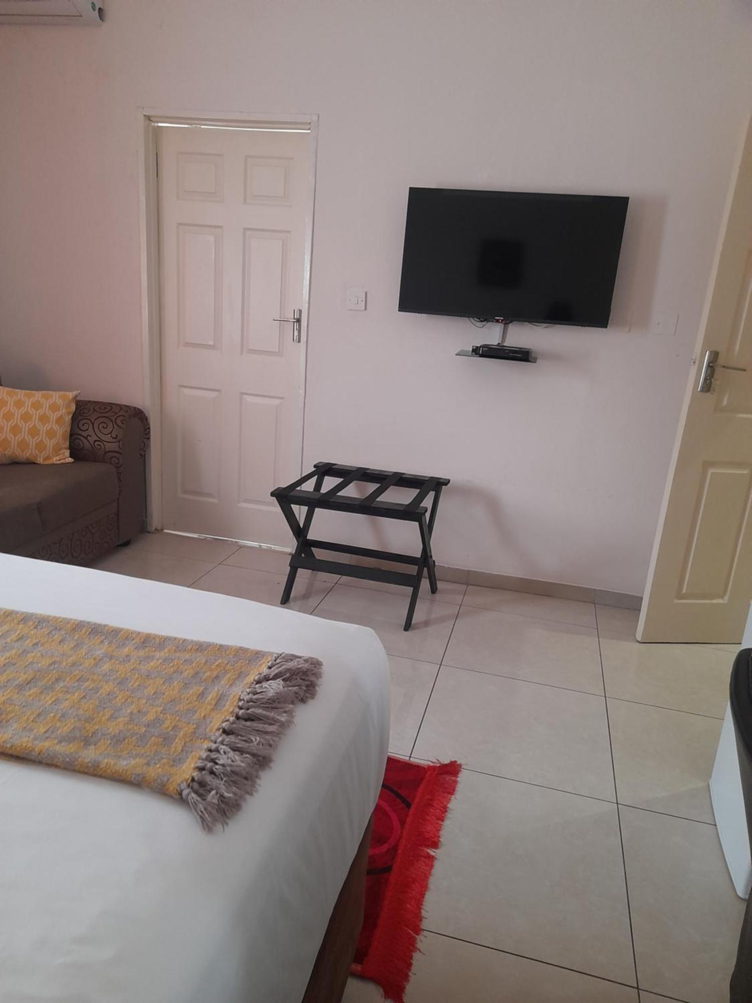 Rest & Digest Bed & Breakfast Serowe Luaran gambar